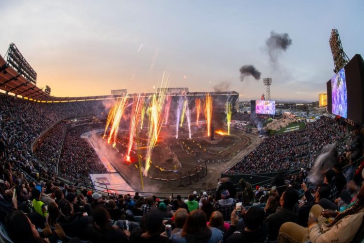 Angel Stadium hosted its 33rd season opener. For the fourth year in a row, and the tenth time in 11 years, the event sold-out. 45,050 fans enjoyed the thrilling 2024 A1 race action. Photo Credit: Feld Entertainment, Inc.